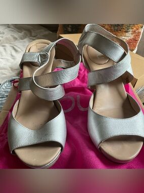 YOU by Crocs Myersita Pewter Women's Heels - Size 9